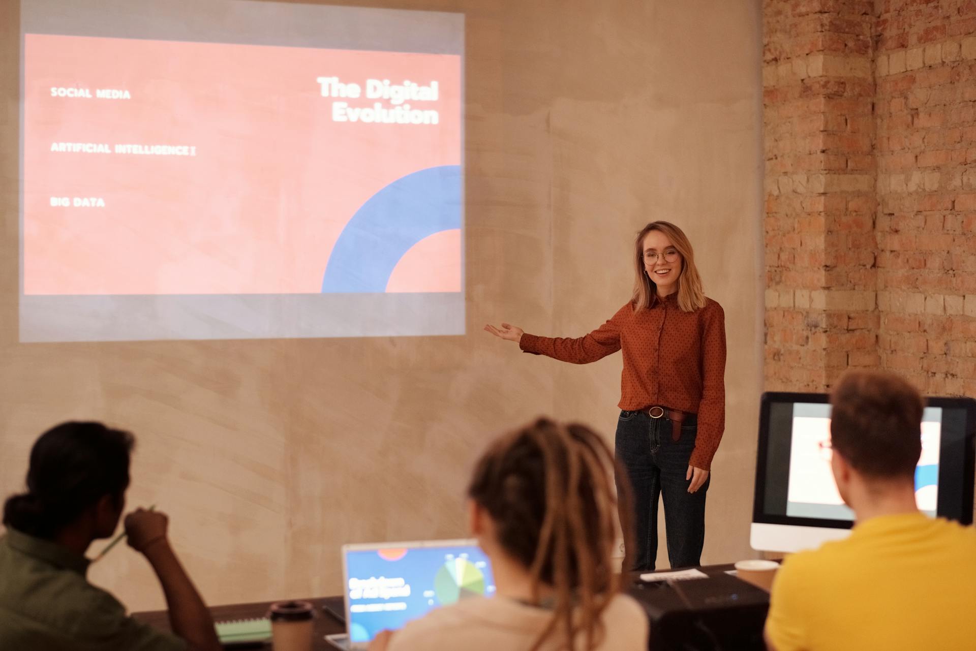 The Future of Work: AI’s Role in Employee Management